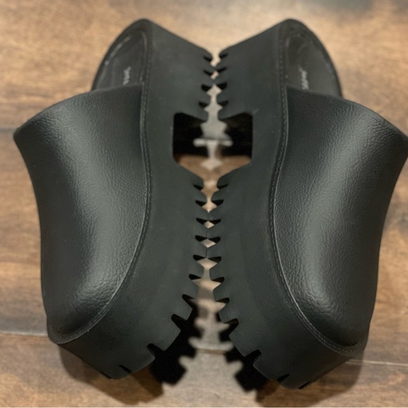 Jeffrey Campbell Clogge Clog NWOT - Picture 7 of 16